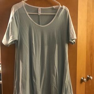 Mint color Lularoe Perfect-t